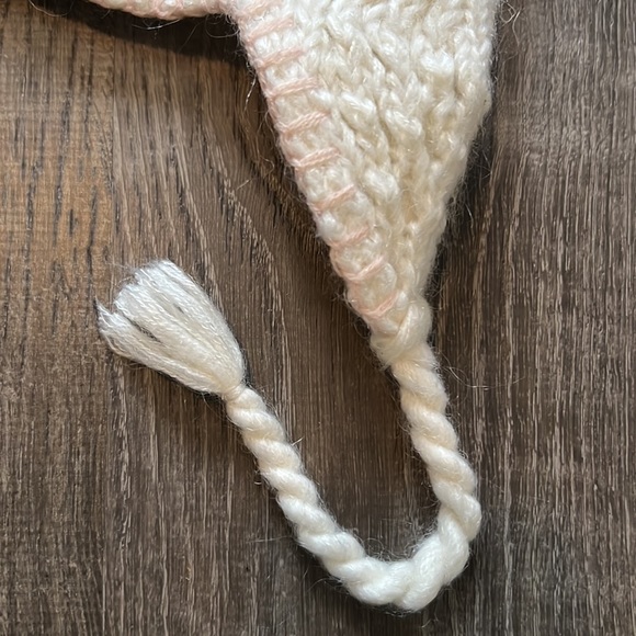 Lululemon Winter Hat - Picture 3 of 8